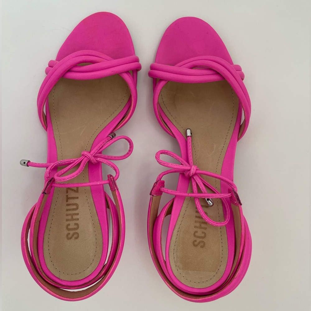 SCHUTZ 6.5 strappy box heel sandal. BARBIE pink. NWT